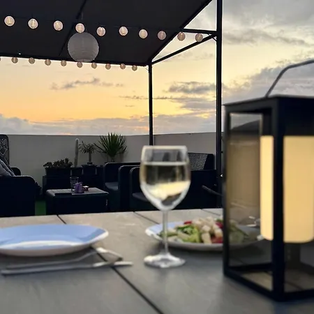 アパート Rooftop Ocean View Big Terrace *